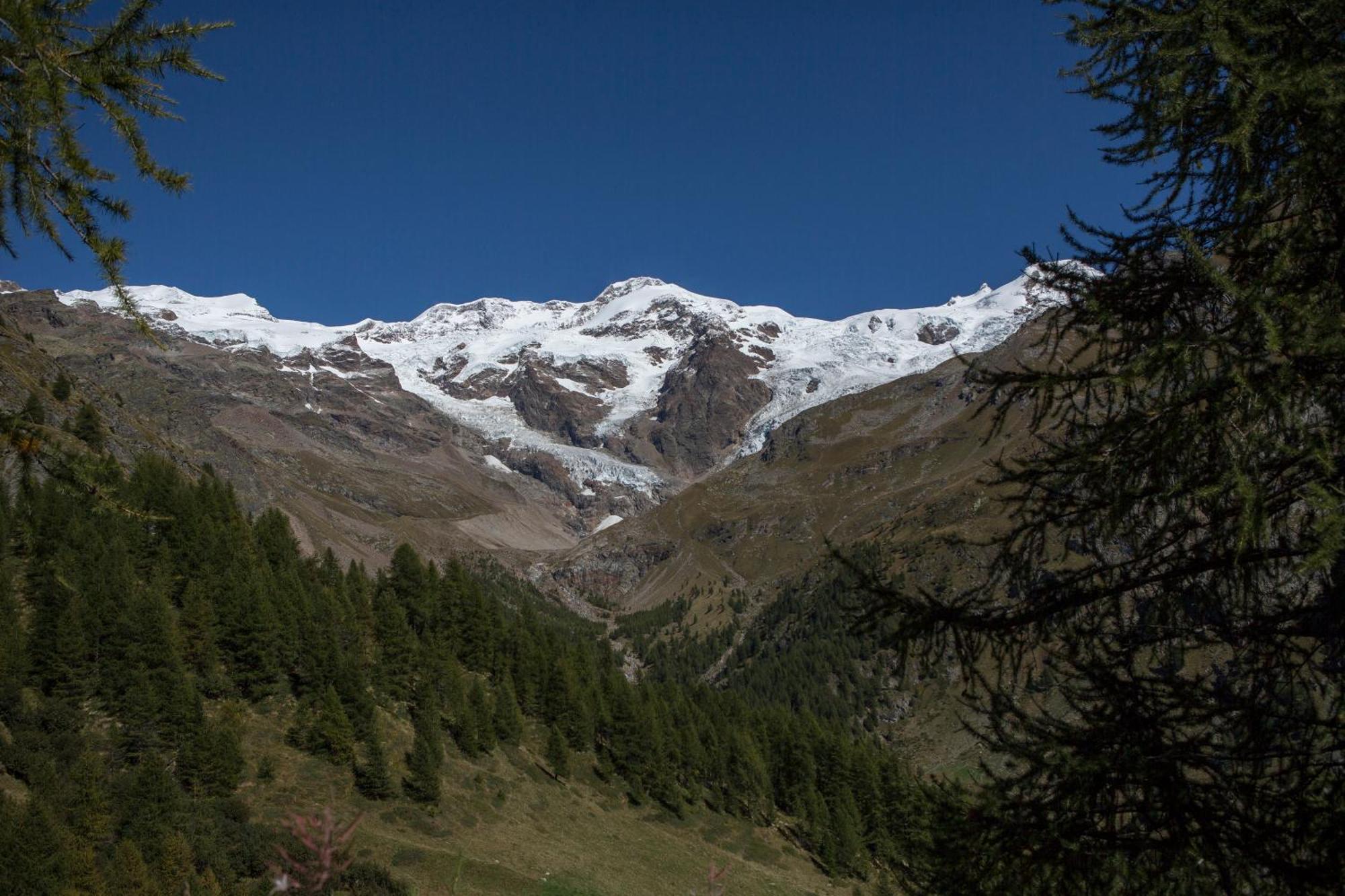 Hotel De Gletscher 格雷索拉特里尼泰 外观 照片
