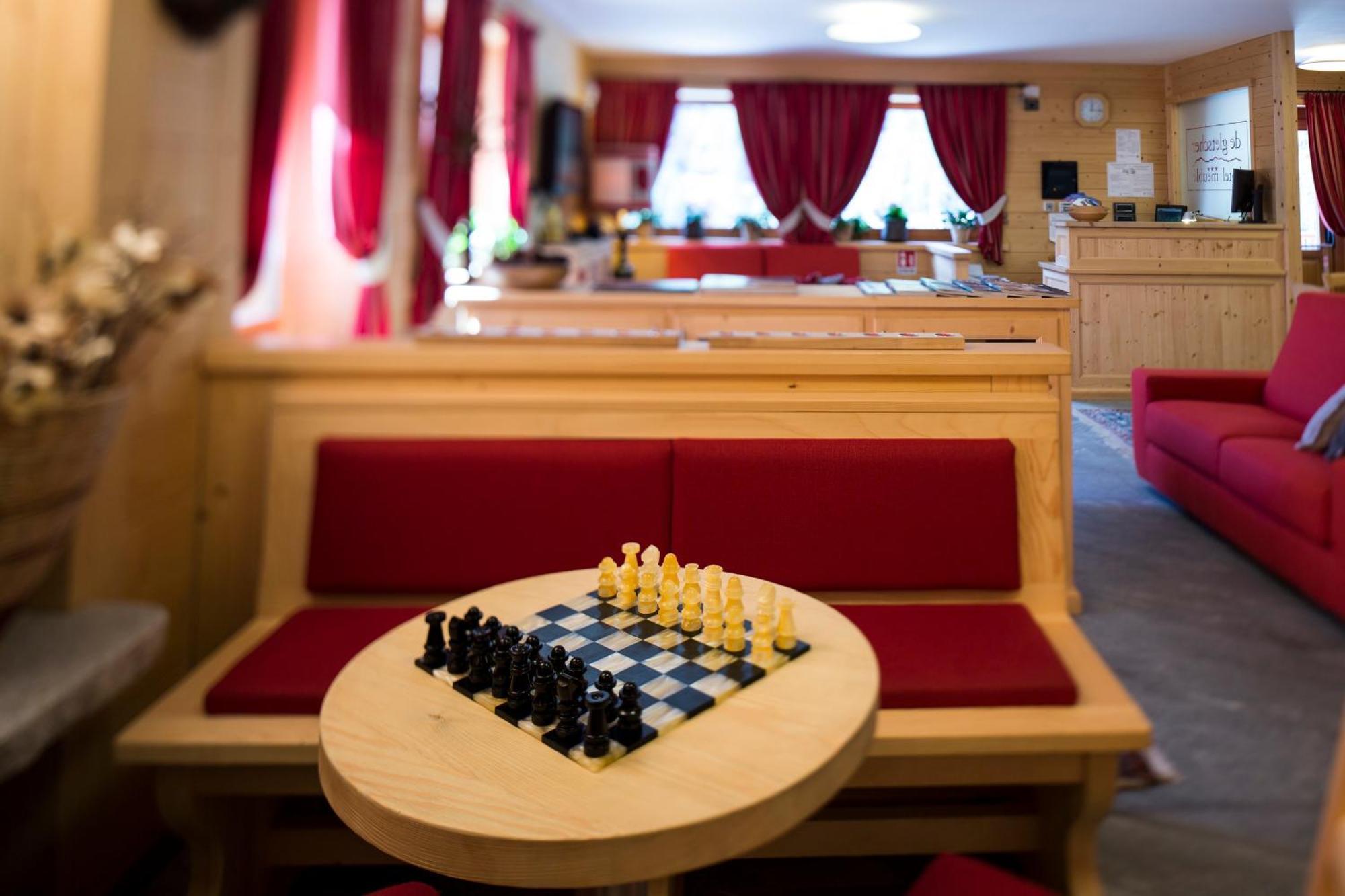 Hotel De Gletscher 格雷索拉特里尼泰 外观 照片